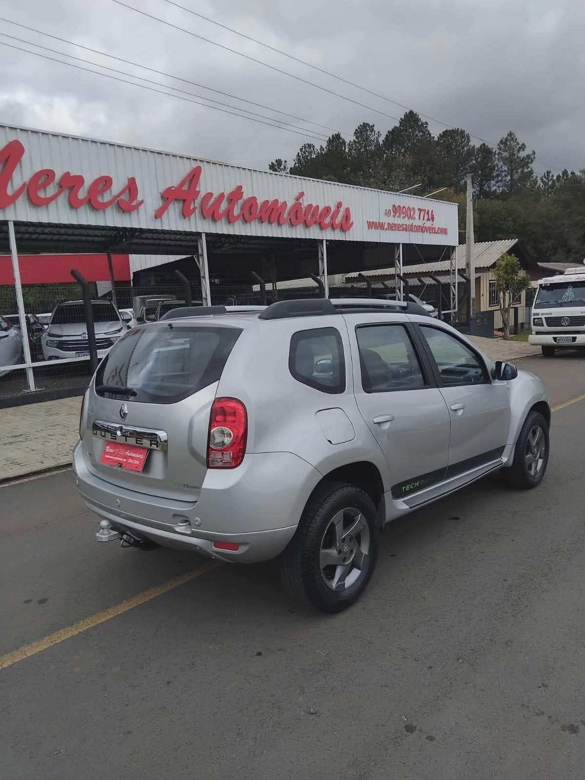 RENAULT DUSTER