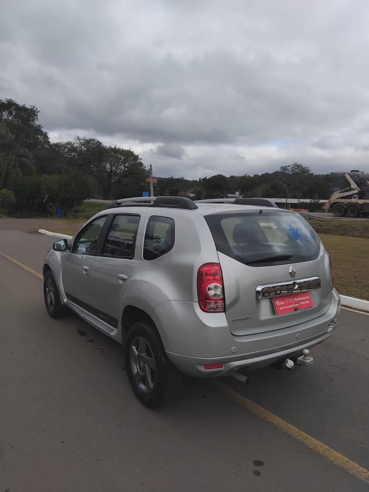 RENAULT DUSTER