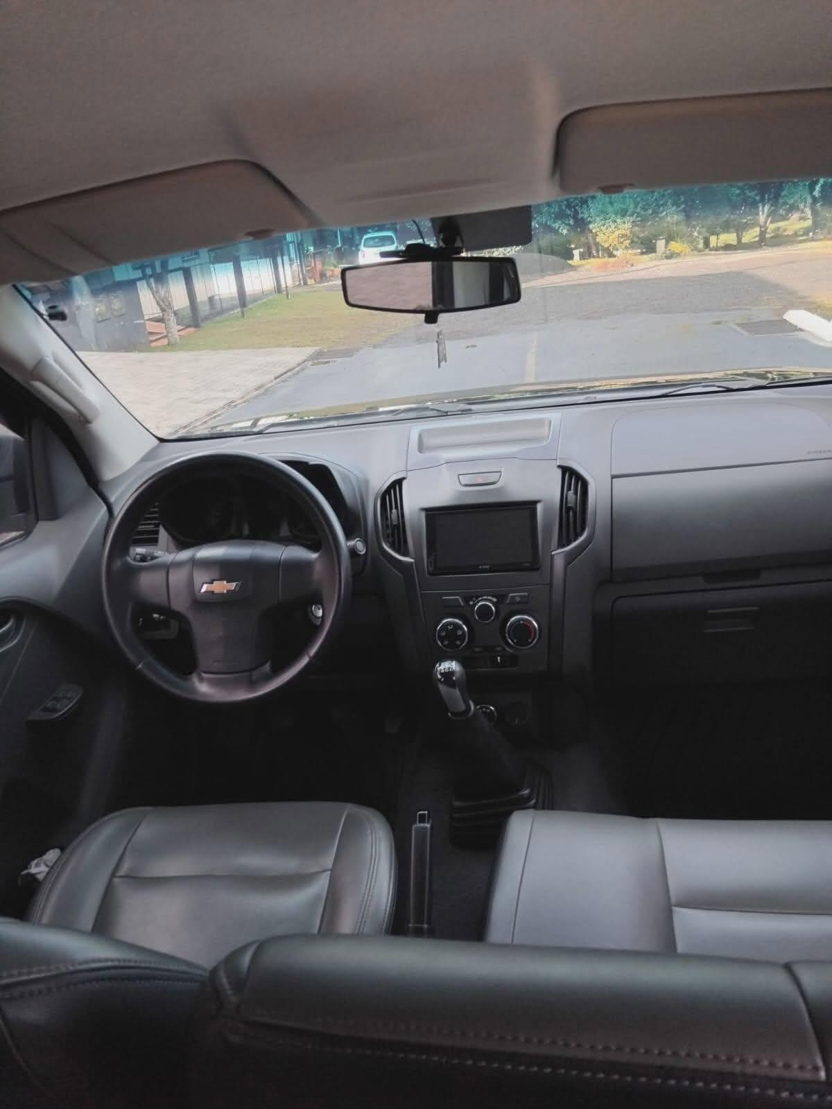 CHEVROLET S10