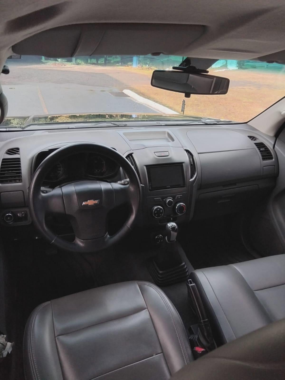 CHEVROLET S10