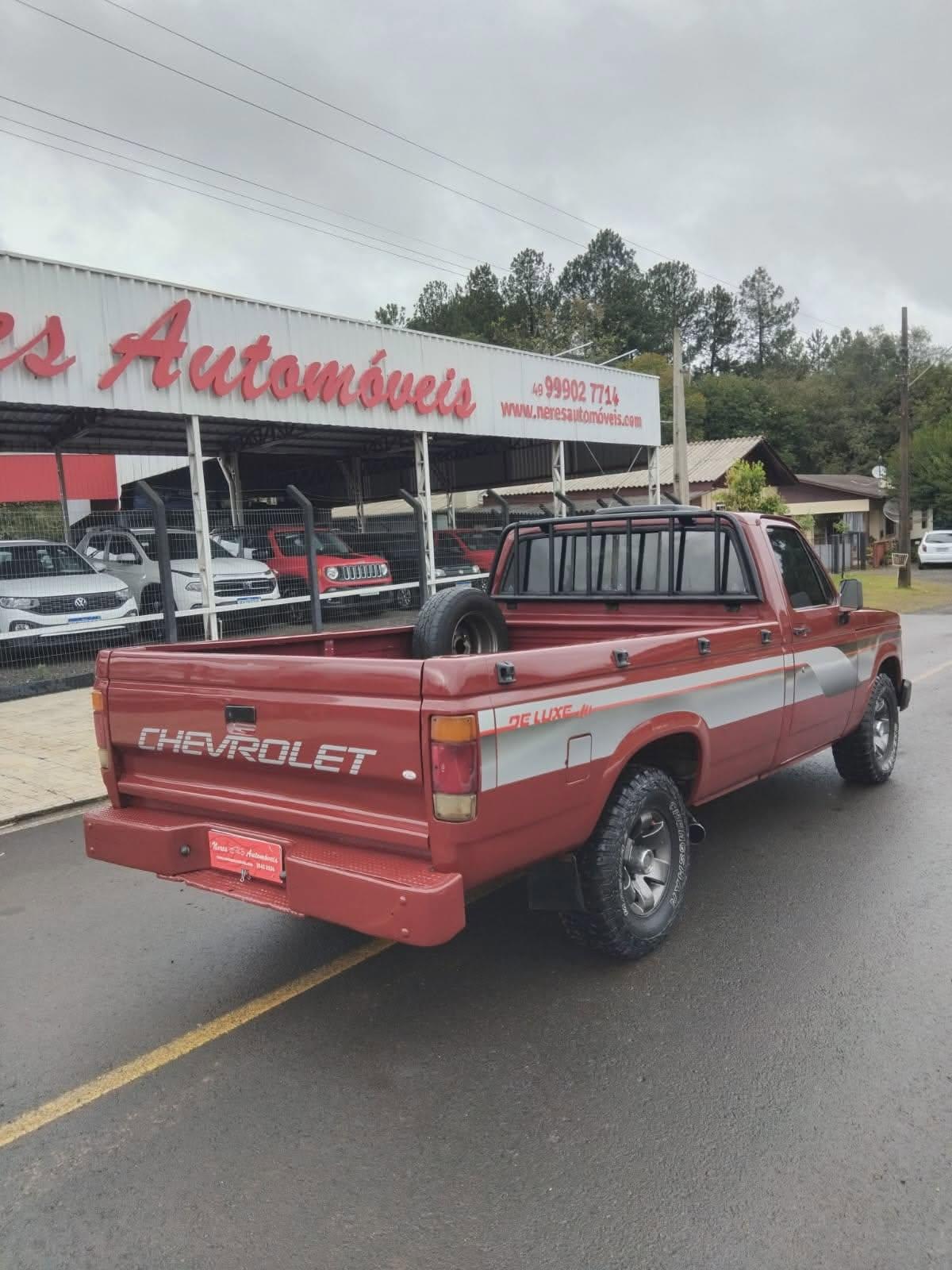CHEVROLET D20