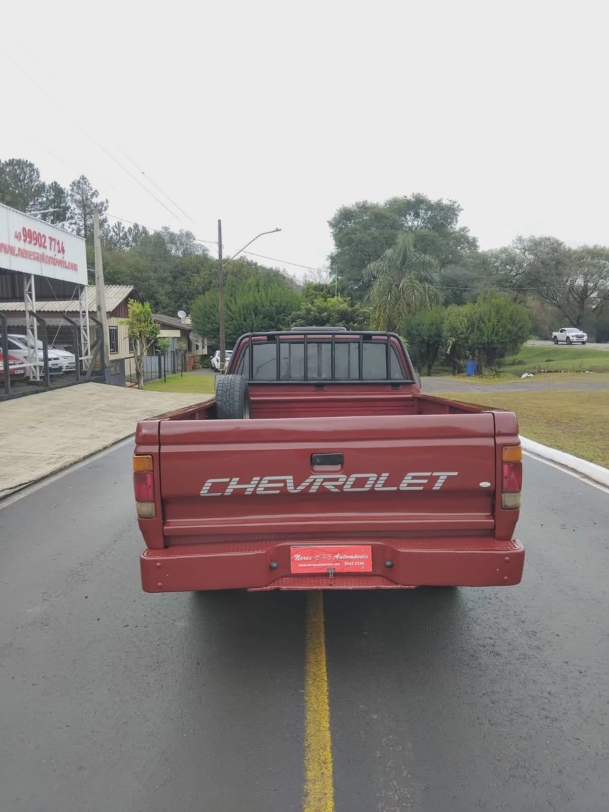 CHEVROLET D20