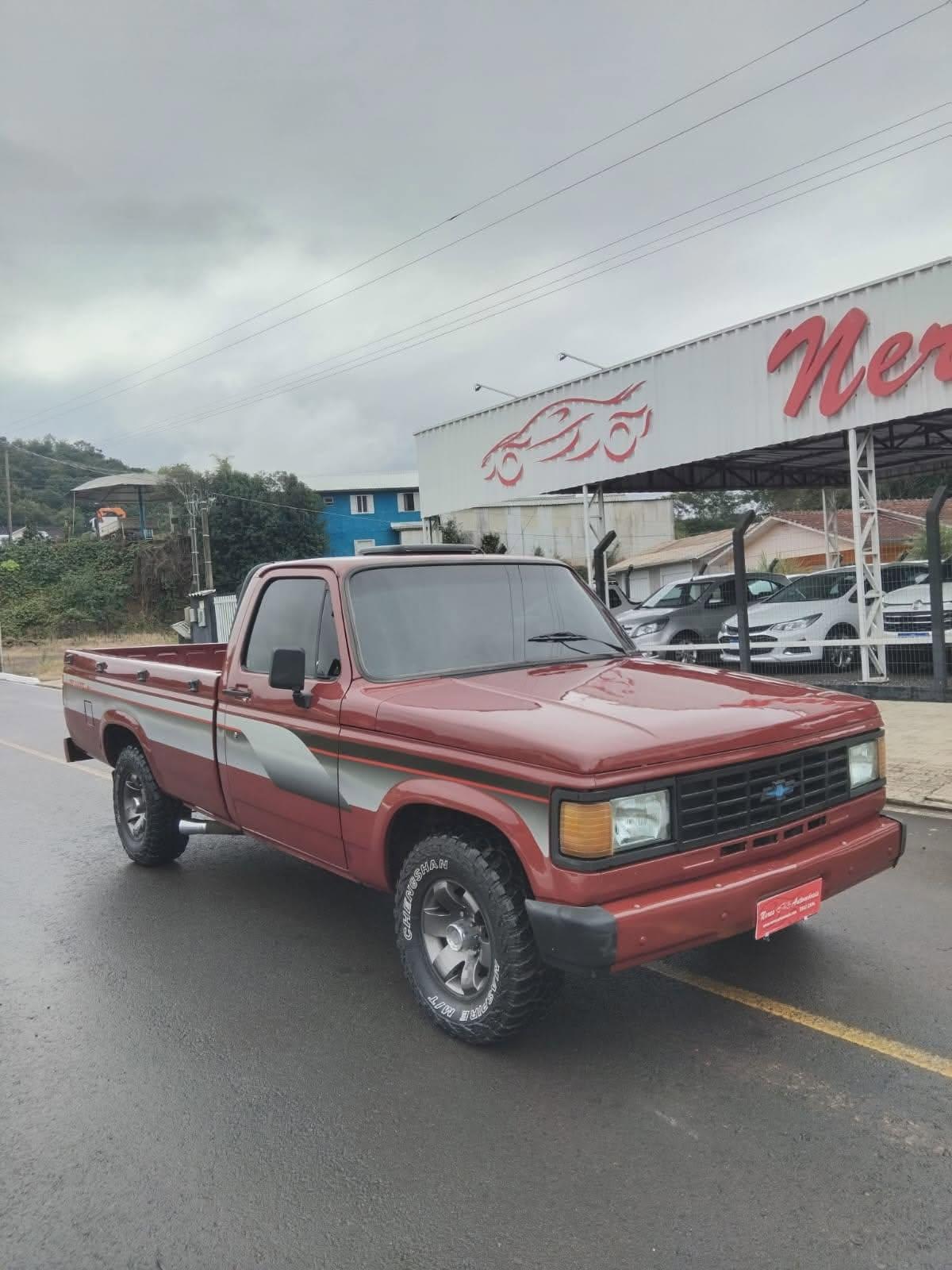 CHEVROLET D20