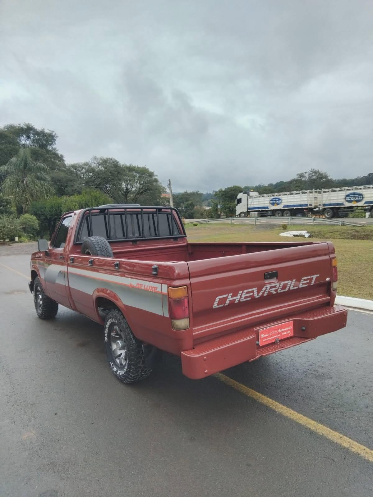 CHEVROLET D20