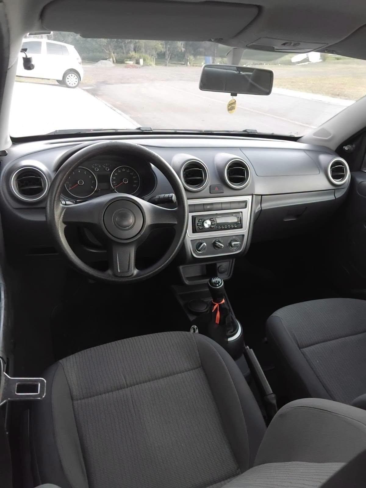 VOLKSWAGEN VOYAGE