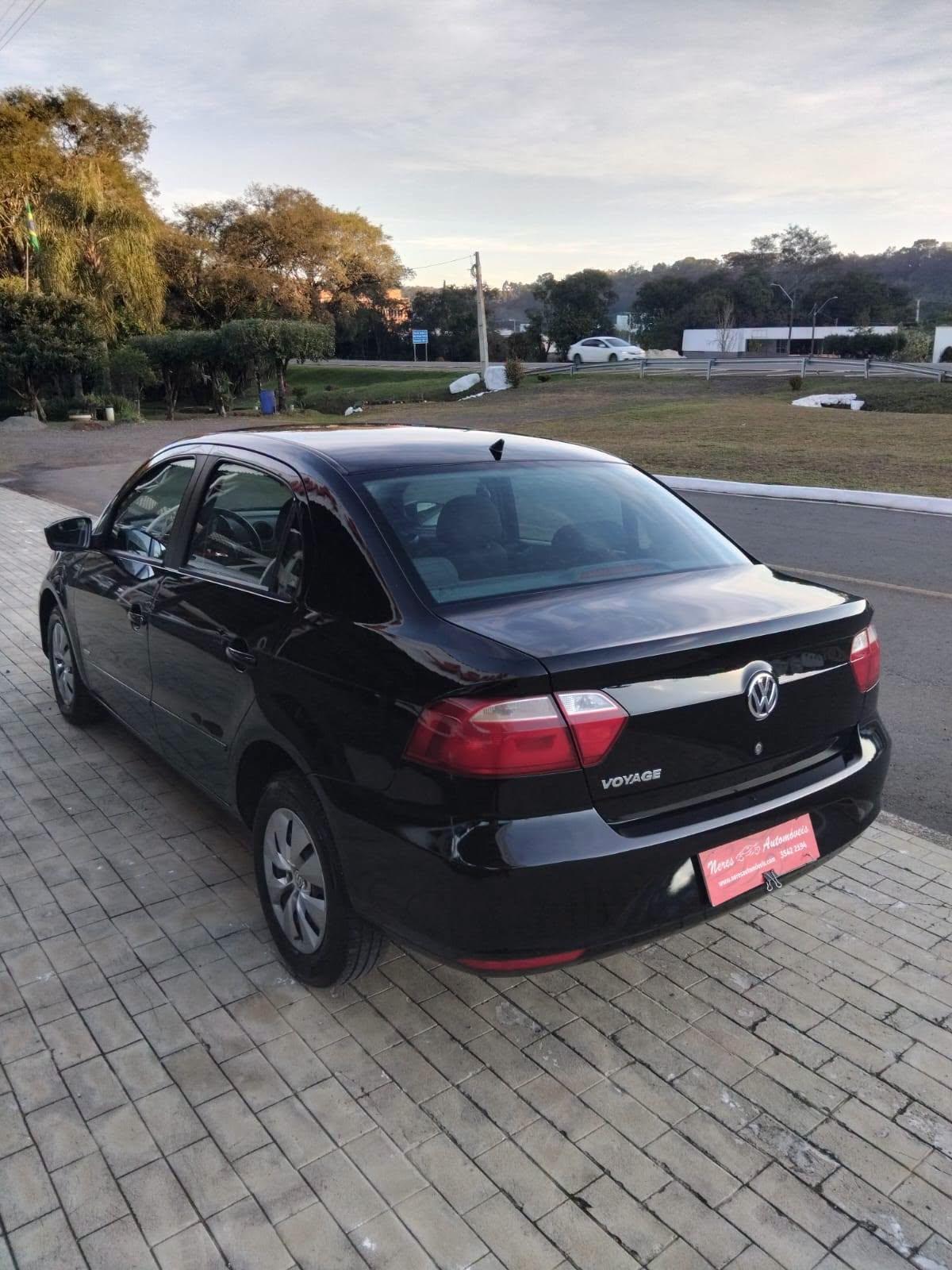 VOLKSWAGEN VOYAGE